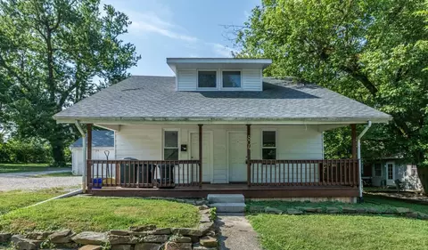 804 E 11th St, Bloomington, IN 47408