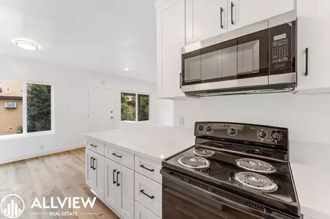 7855 2nd St, Stanton, CA 90680
