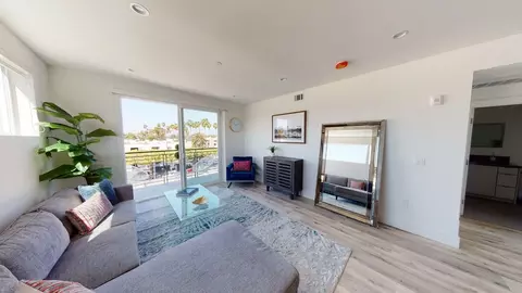 14540 Erwin St, Los Angeles, CA 91411
