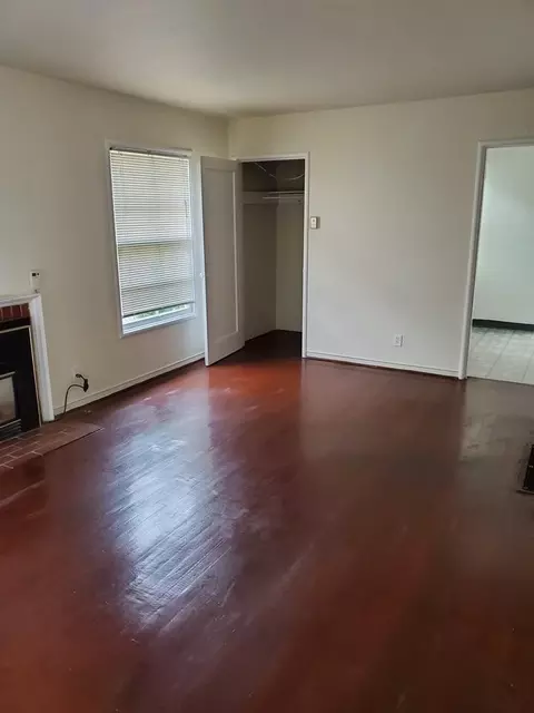 1329 Parker St, Berkeley, CA 94702 photo 9