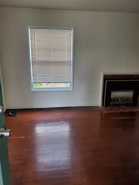 1329 Parker St, Berkeley, CA 94702 photo 8