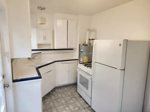1329 Parker St, Berkeley, CA 94702 photo 5