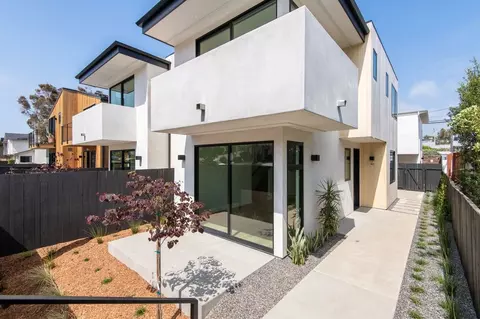 811 3rd St, Encinitas, CA 92024