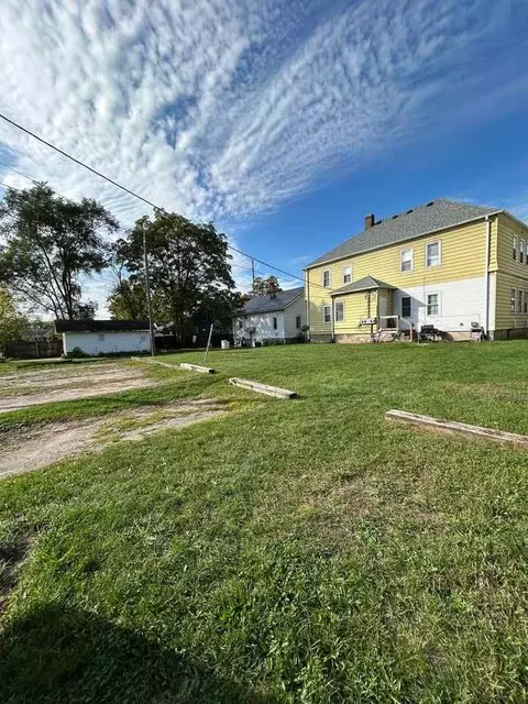 1106 N Michigan St, Elkhart, IN 46514