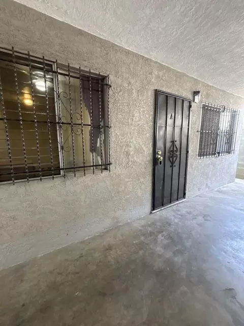 6118 Prospect Ave, Maywood, CA 90270