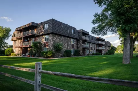 10100 Minnetonka Blvd, Minnetonka, MN 55305