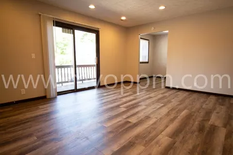 2903 N 76th St, Omaha, NE 68134 photo 2