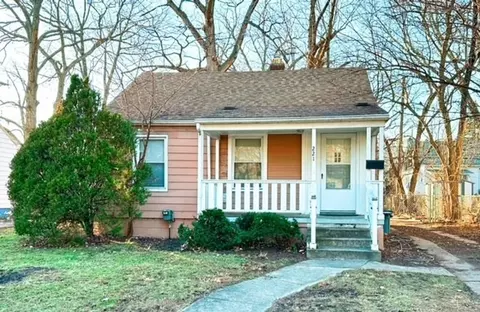 30800 Telegraph Rd, Beverly Hills, MI 48025