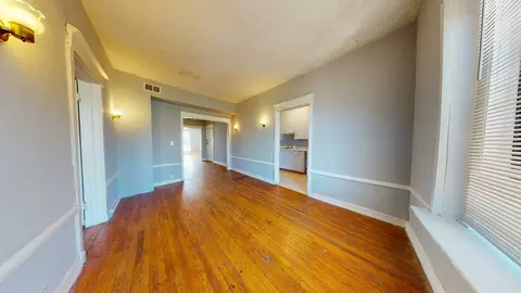 112 E 43rd St, Kansas City, MO 64111