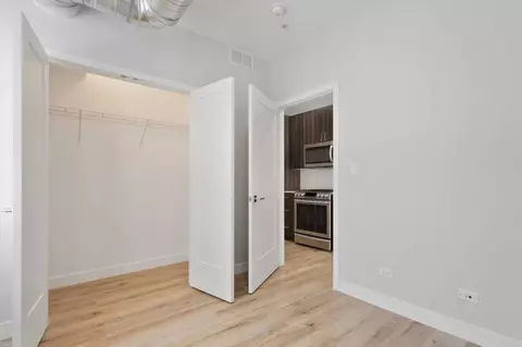 1531 W Howard St, Chicago, IL 60626 photo 58