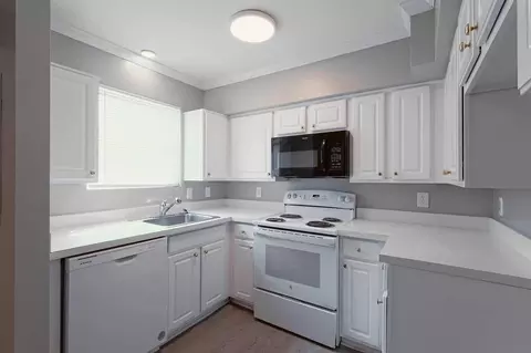 700 Ryan Ct, Raleigh, NC 27606