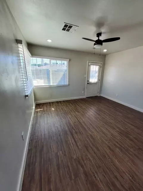 4248 N 12th St, Phoenix, AZ 85014