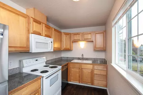 832 W Casino Rd, Everett, WA 98204 photo 3