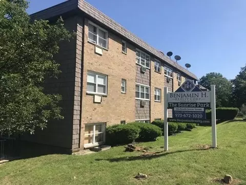 324 S Center St, Orange, NJ 07050