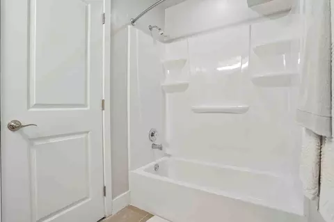 152 Chestnut Crossing Dr, Brookside, DE 19713 photo 5