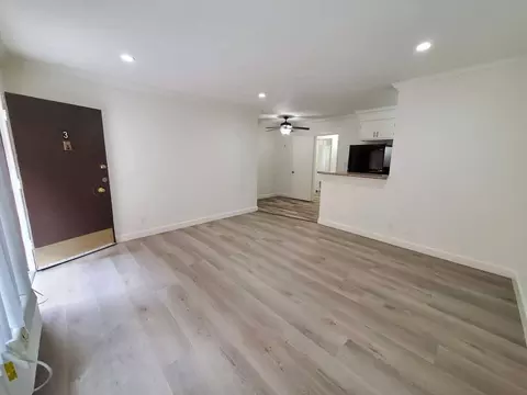 822 N Mariposa Ave, Los Angeles, CA 90029