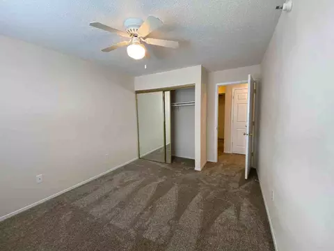 700 Evergreen Dr, Burnsville, MN 55337