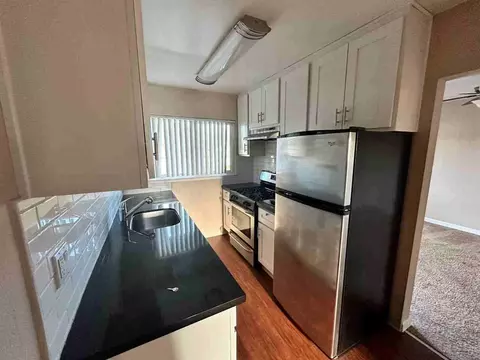 300 Dunster Dr, Campbell, CA 95008