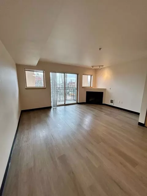 1700 E Madison St, Seattle, WA 98122