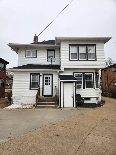 4907 Underwood Ave, Omaha, NE 68132