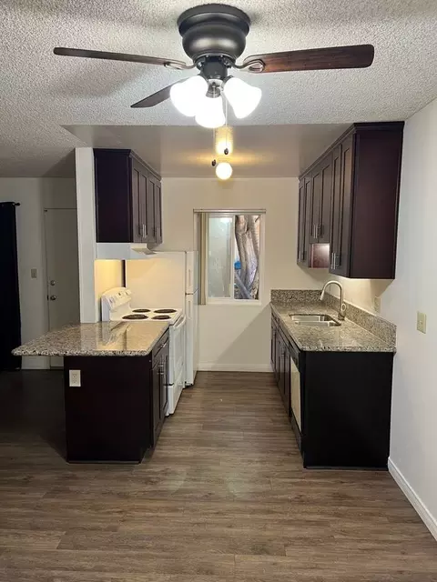 5055 Saratoga Ave, San Diego, CA 92107