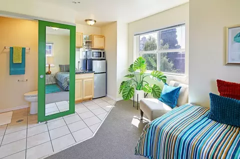 1305 E Mercer St, Seattle, WA 98102