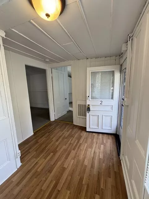 251 Miller Ave, Mill Valley, CA 94941