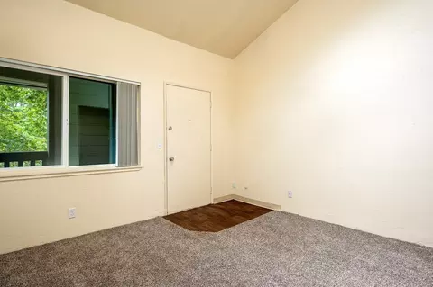 451 W Broadway, Eugene, OR 97401 photo 7