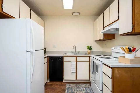 451 W Broadway, Eugene, OR 97401 photo 14