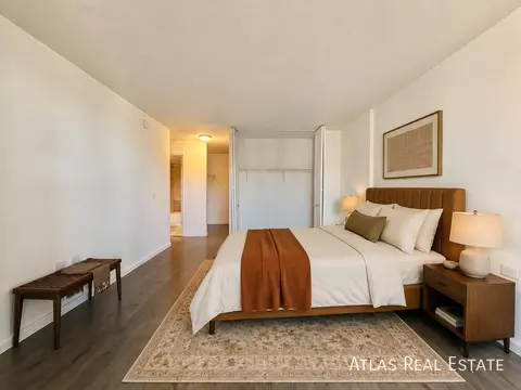 909 N Logan St, Denver, CO 80203