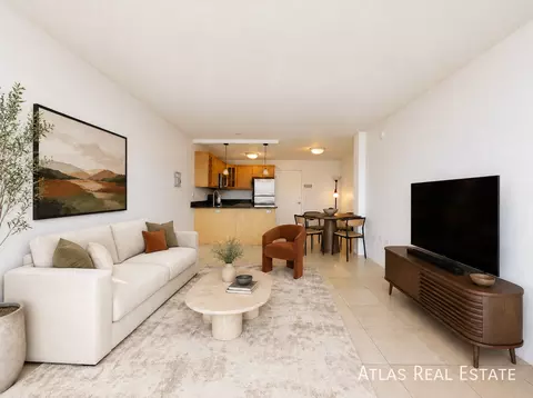 909 N Logan St, Denver, CO 80203