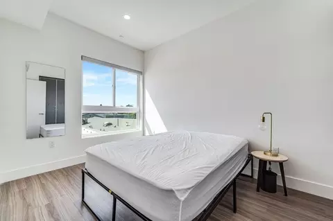 5460 Fountain Ave, Los Angeles, CA 90029