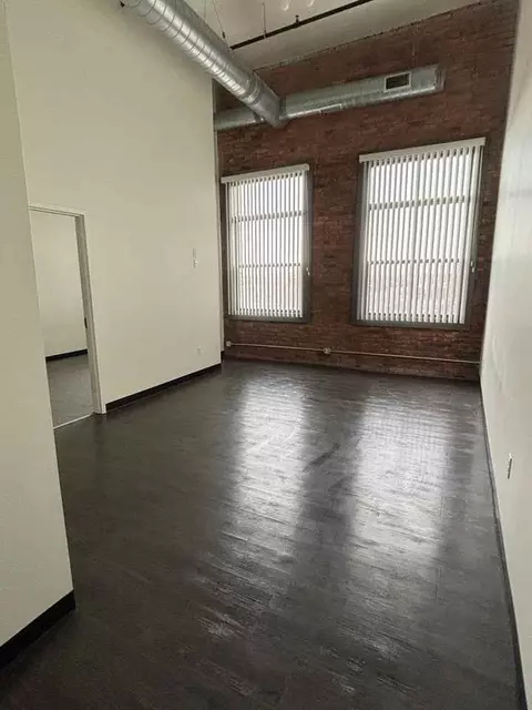 23 N Summit St, Toledo, OH 43604