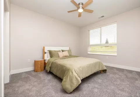 18217 Cary St, Omaha, NE 68136 photo 21