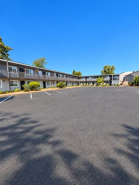 1806 E Fourth Plain Blvd, Vancouver, WA 98661