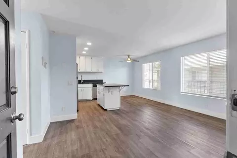 1066 Coronado Ave, Long Beach, CA 90804