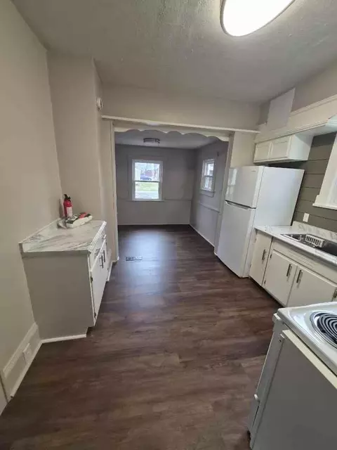 323 Bedford Ave Nw Canton Oh 44708, Canton, OH 44708