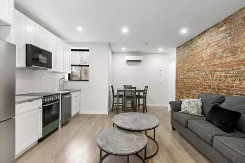 657 E 187th St, New York, NY 10458