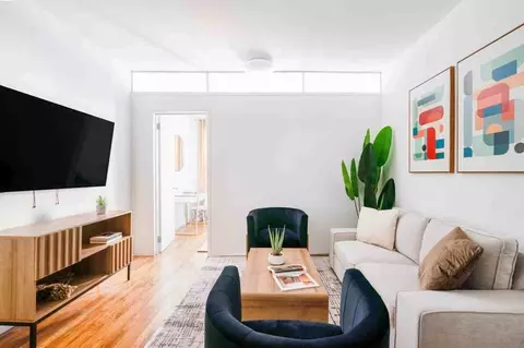 444 W 48th St, New York, NY 10036