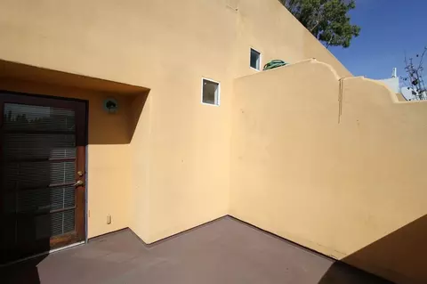 425 N Alvarado St, Los Angeles, CA 90026
