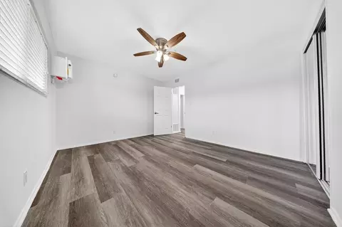 2010 S Garth Ave, Los Angeles, CA 90034 photo 52