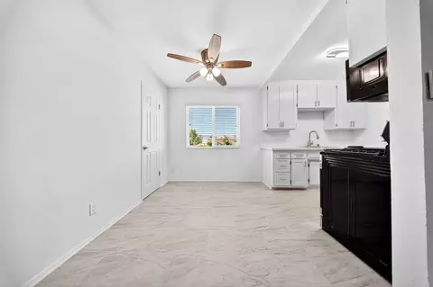2010 S Garth Ave, Los Angeles, CA 90034 photo 20