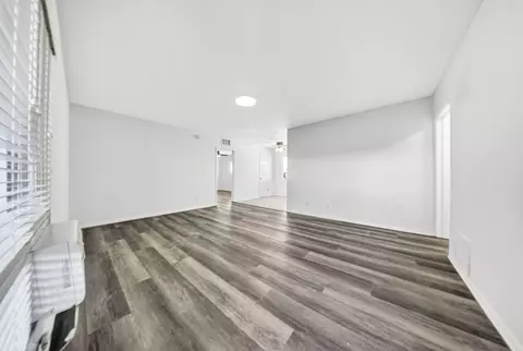 2010 S Garth Ave, Los Angeles, CA 90034 photo 24