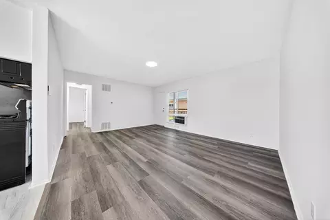 2010 S Garth Ave, Los Angeles, CA 90034 photo 14