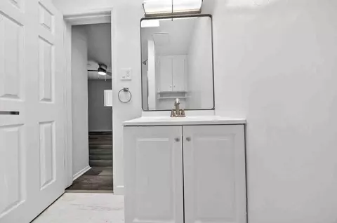 2010 S Garth Ave, Los Angeles, CA 90034 photo 42