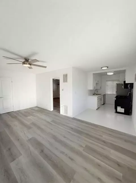 2010 S Garth Ave, Los Angeles, CA 90034 photo 5
