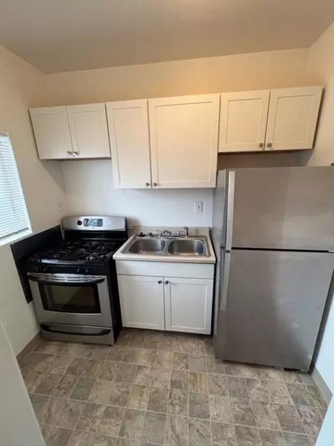 403 N School St, Lodi, CA 95240