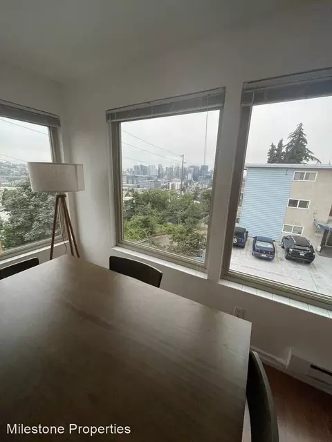 1425 5th Ave N, Seattle, WA 98109