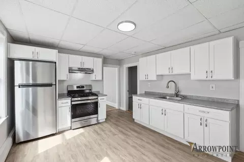 102 Water St, Lawrence, MA 01841