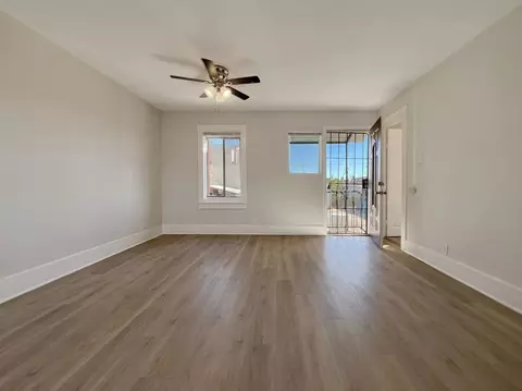 2384 Linden Ave, Long Beach, CA 90806